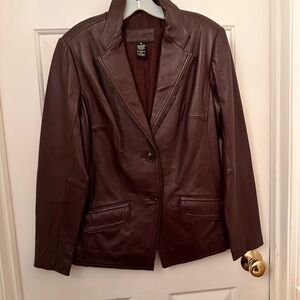Jaclyn Smith Brown Leather Jacket with Notched Lapel